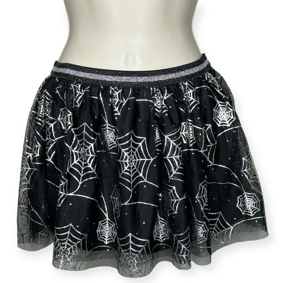 Cobweb Metallic Mesh Halloween Skirt Black Silver Girls L 10-12 - Picture 2 of 8